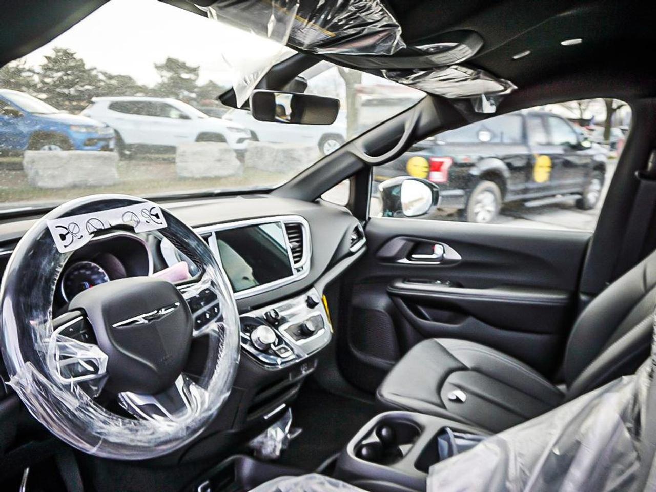 2026 Chrysler Grand Caravan  Photo