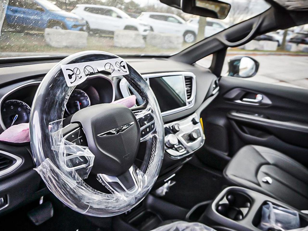 2026 Chrysler Grand Caravan  Photo