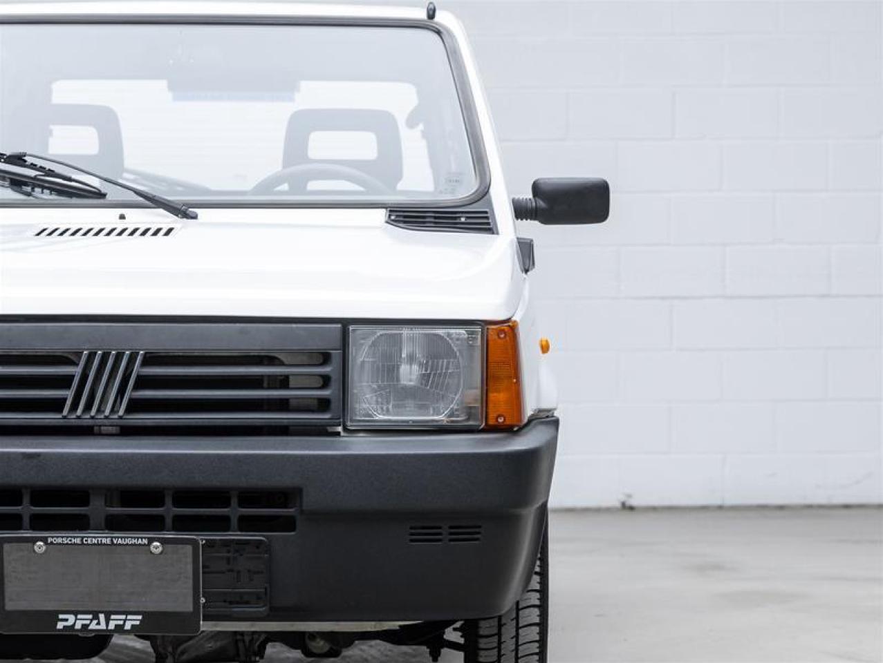 2000 Cadillac Model20  Photo