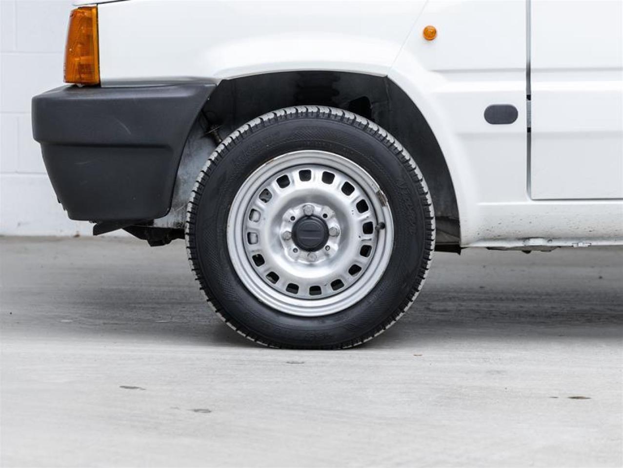 2000 Cadillac Model20  Photo