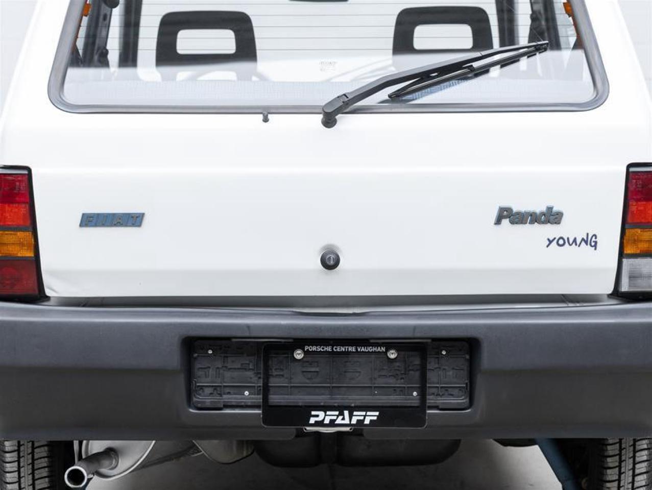 2000 Cadillac Model20  Photo