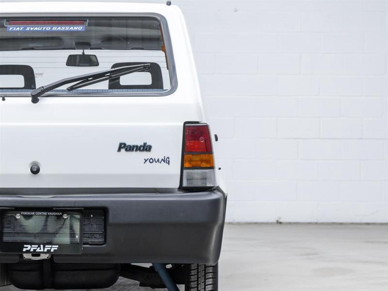 2000 Cadillac Model20  Photo