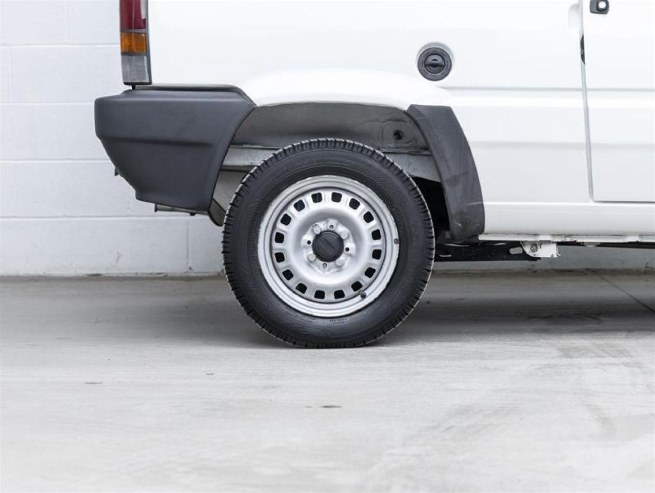 2000 Cadillac Model20  Photo