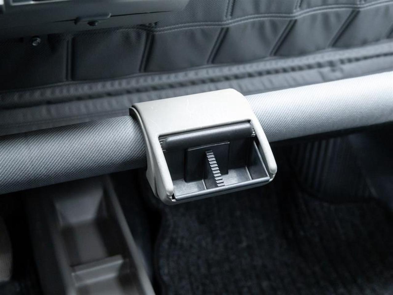 2000 Cadillac Model20  Photo