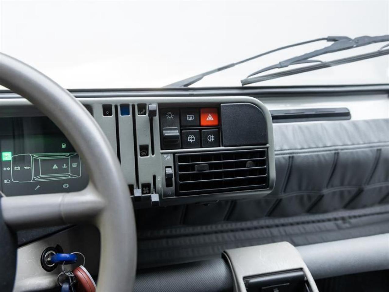 2000 Cadillac Model20  Photo