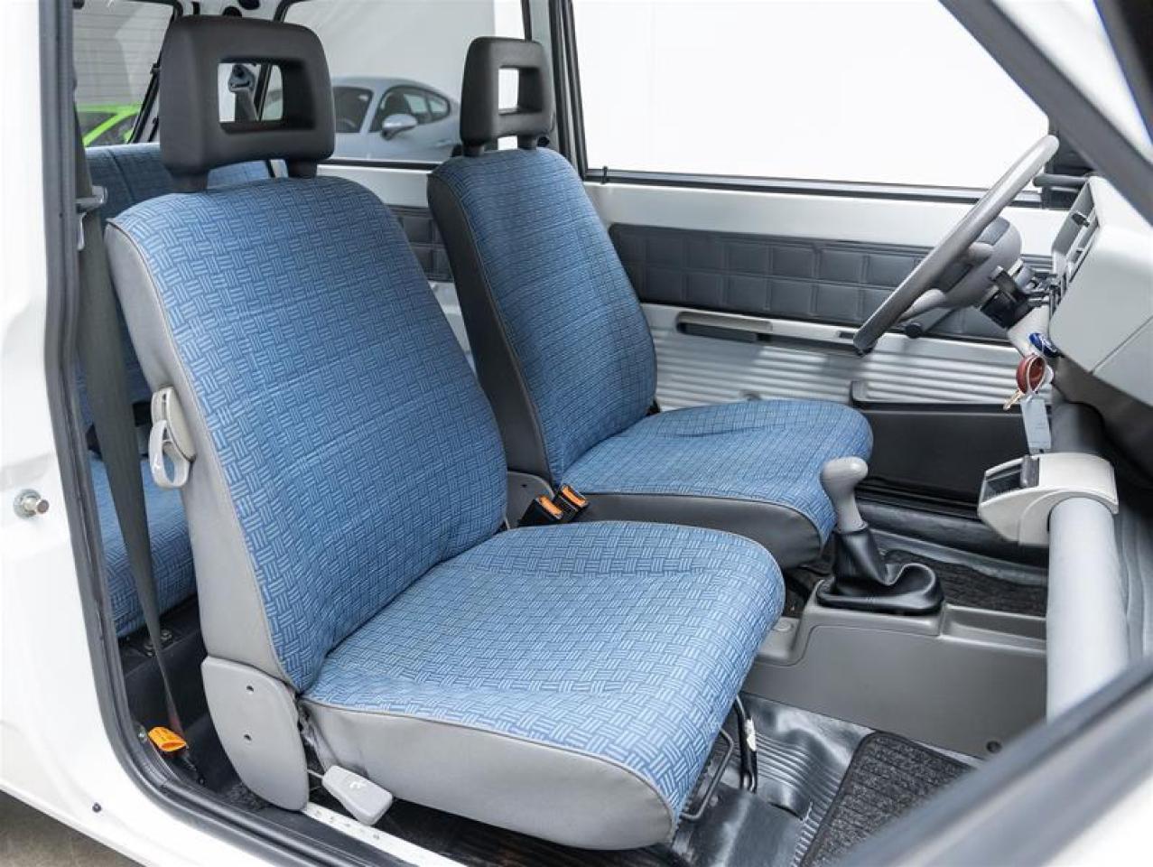 2000 Cadillac Model20  Photo