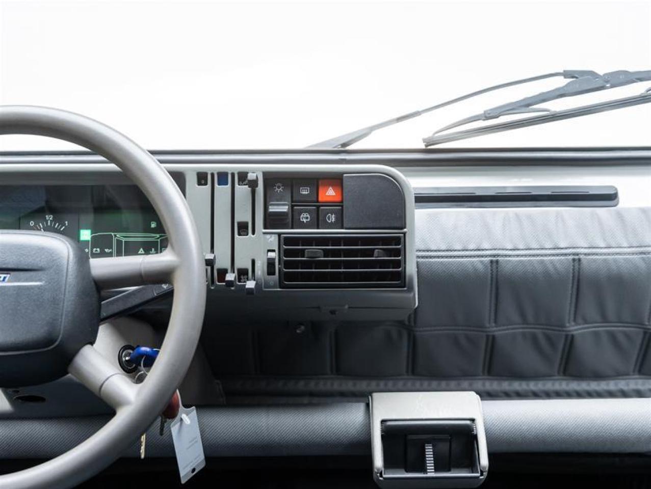 2000 Cadillac Model20  Photo