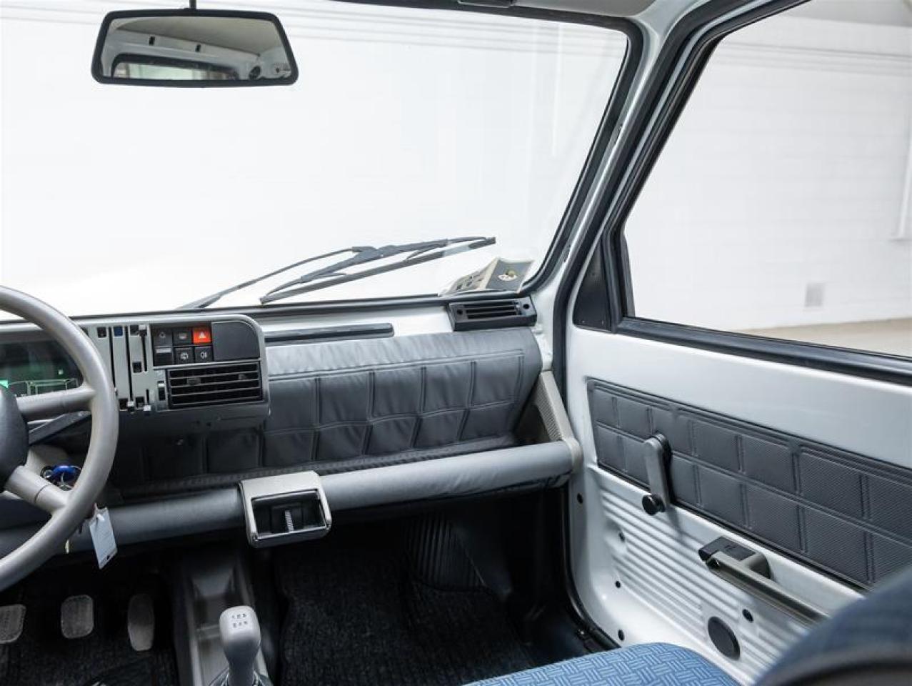 2000 Cadillac Model20  Photo