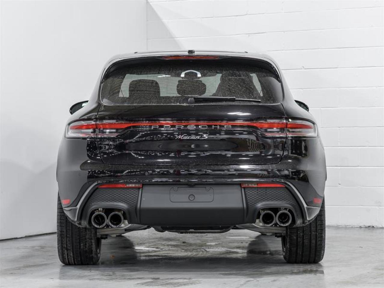 2025 Porsche Macan  Photo