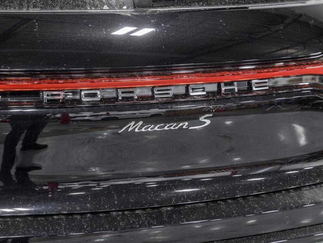 2025 Porsche Macan  Photo