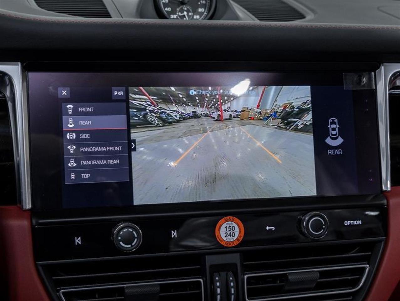 2025 Porsche Macan  Photo