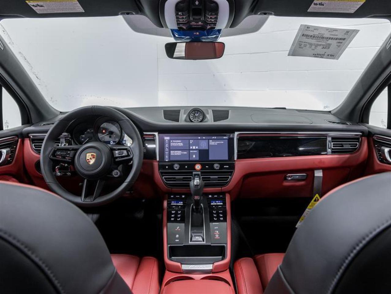 2025 Porsche Macan  Photo