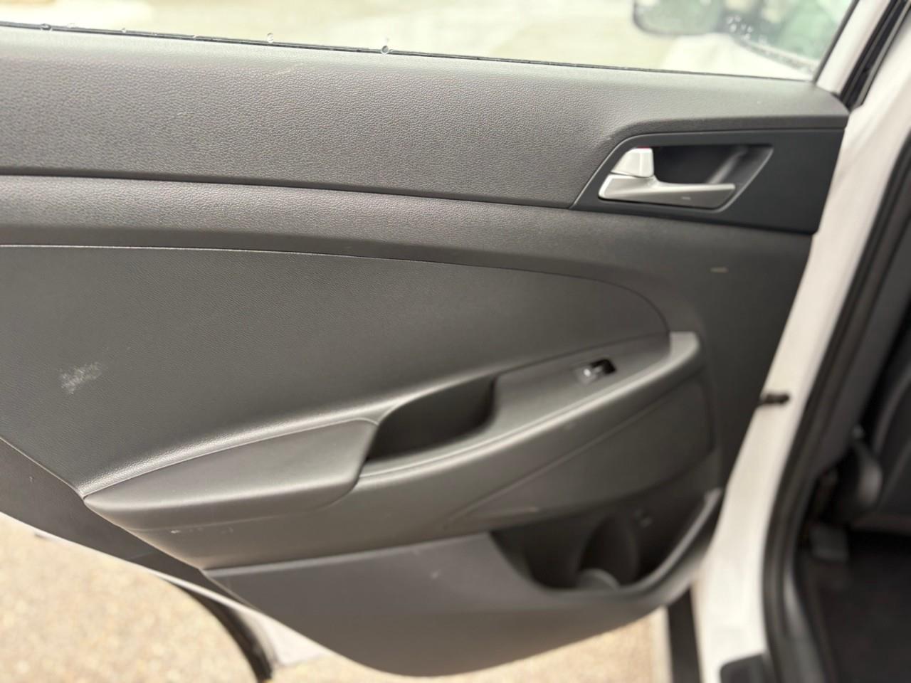 2019 Hyundai Tucson Essential w/Safety Package 4dr Front-Wheel Drive Photo