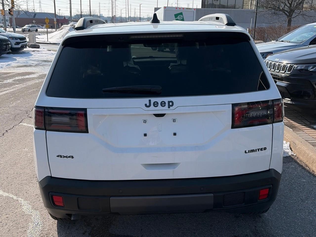 2026 Jeep Cherokee  Photo3