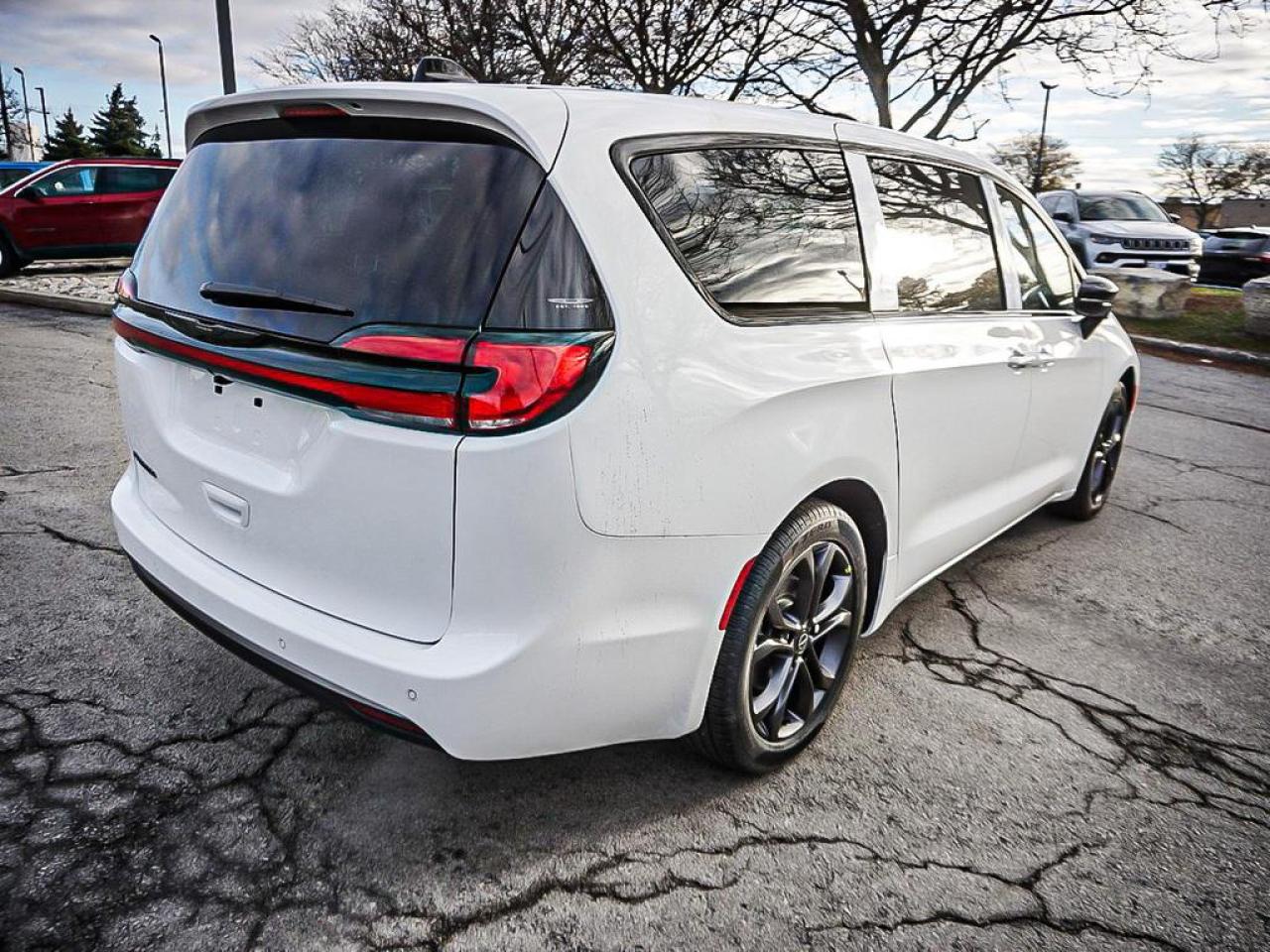 2026 Chrysler Pacifica  Photo