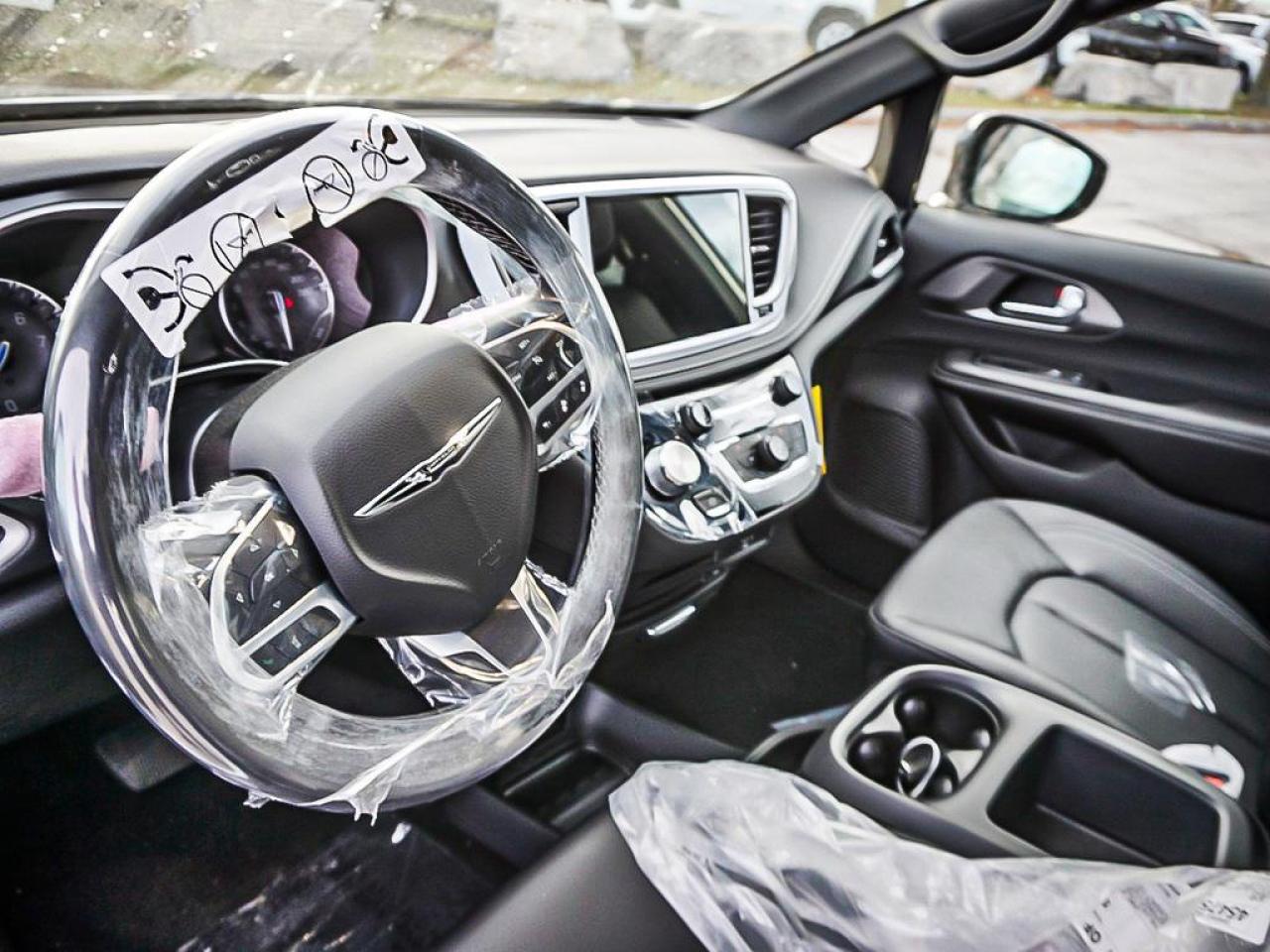 2026 Chrysler Pacifica  Photo