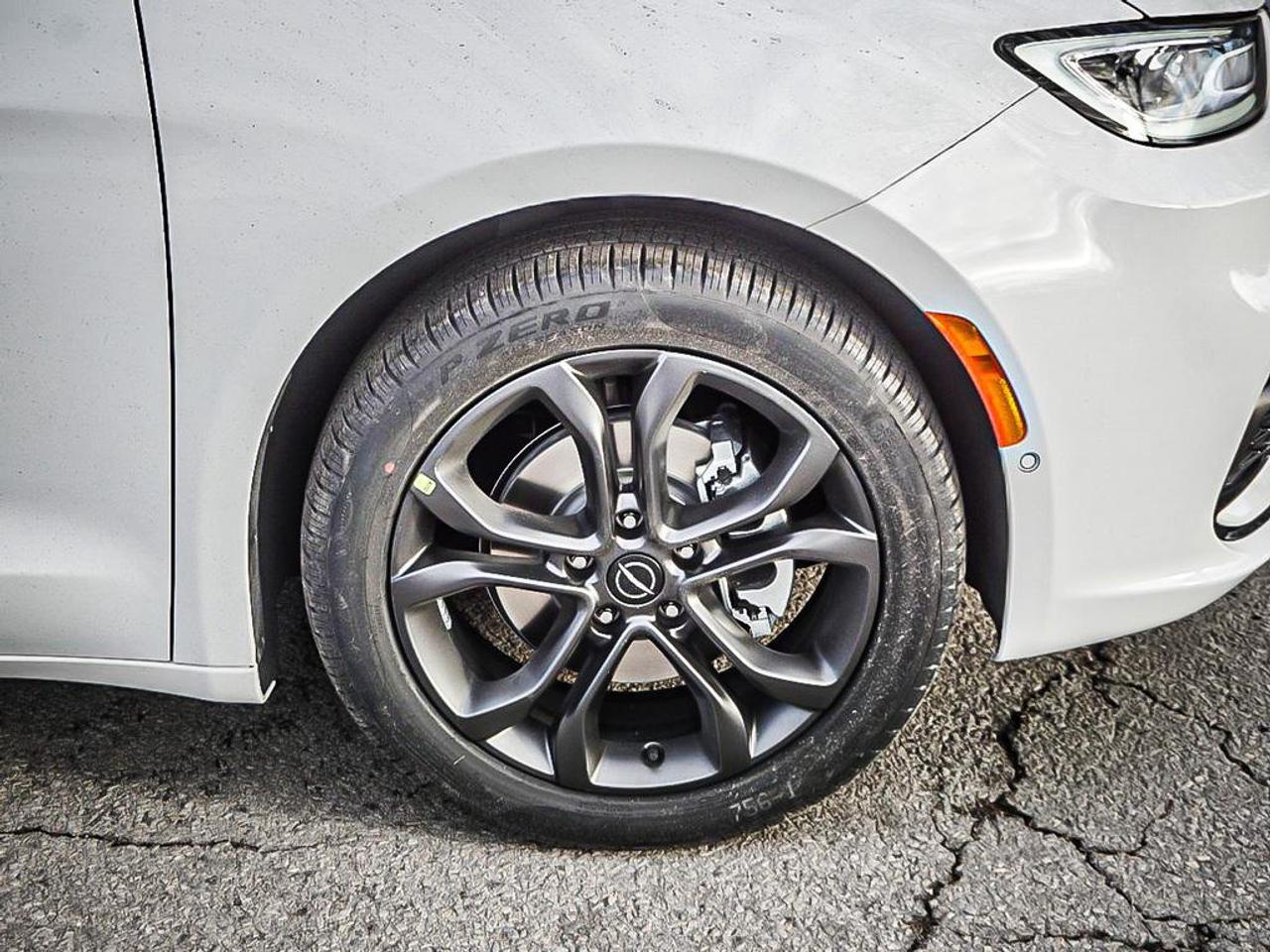 2026 Chrysler Pacifica  Photo