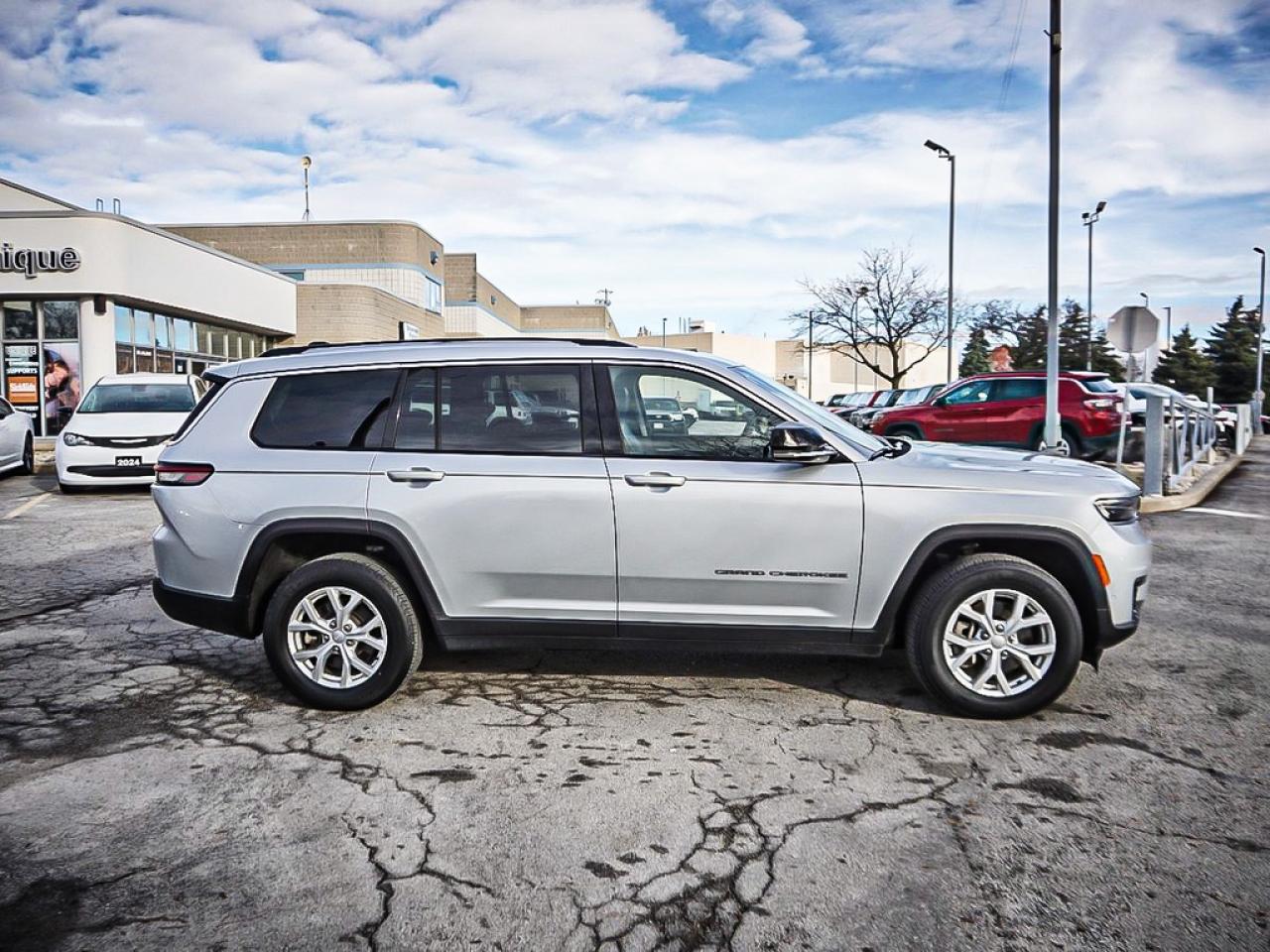 2023 Jeep Grand Cherokee L  Photo