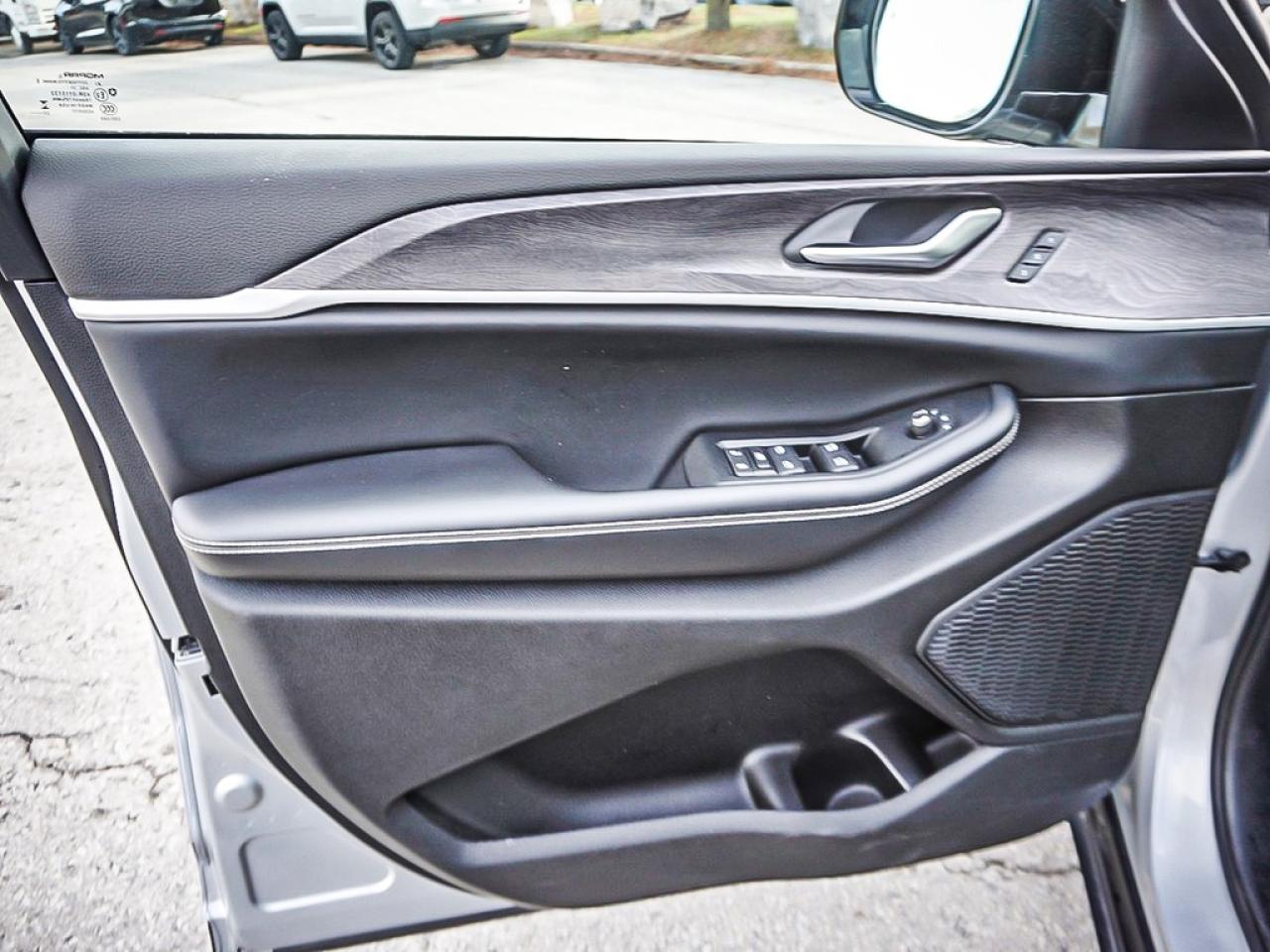 2023 Jeep Grand Cherokee L  Photo