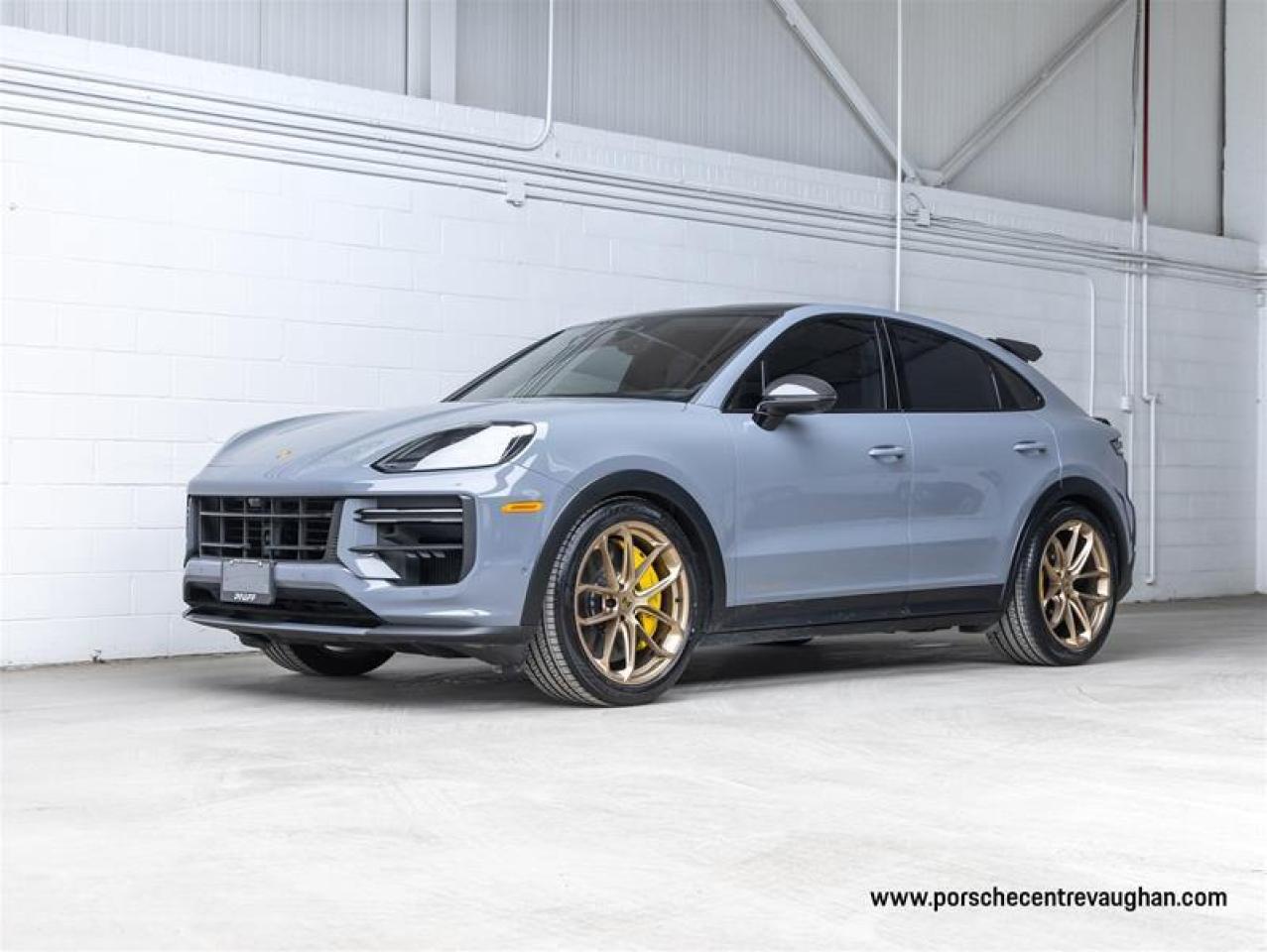 2024 Porsche Cayenne  Photo0