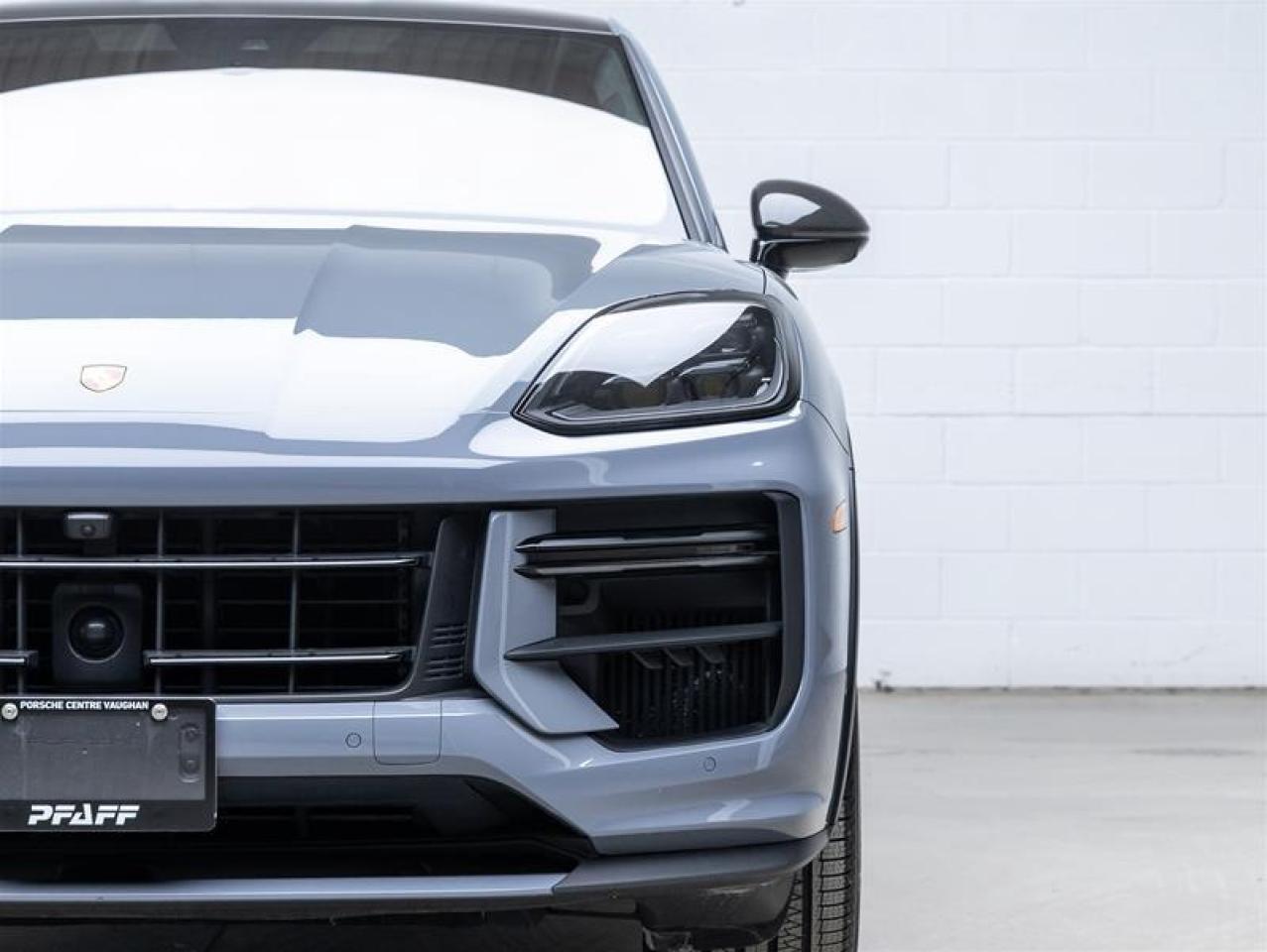 2024 Porsche Cayenne  Photo4