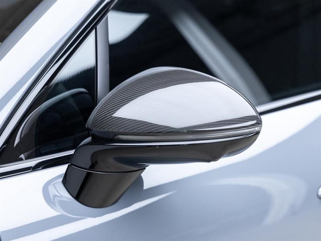 2024 Porsche Cayenne  Photo