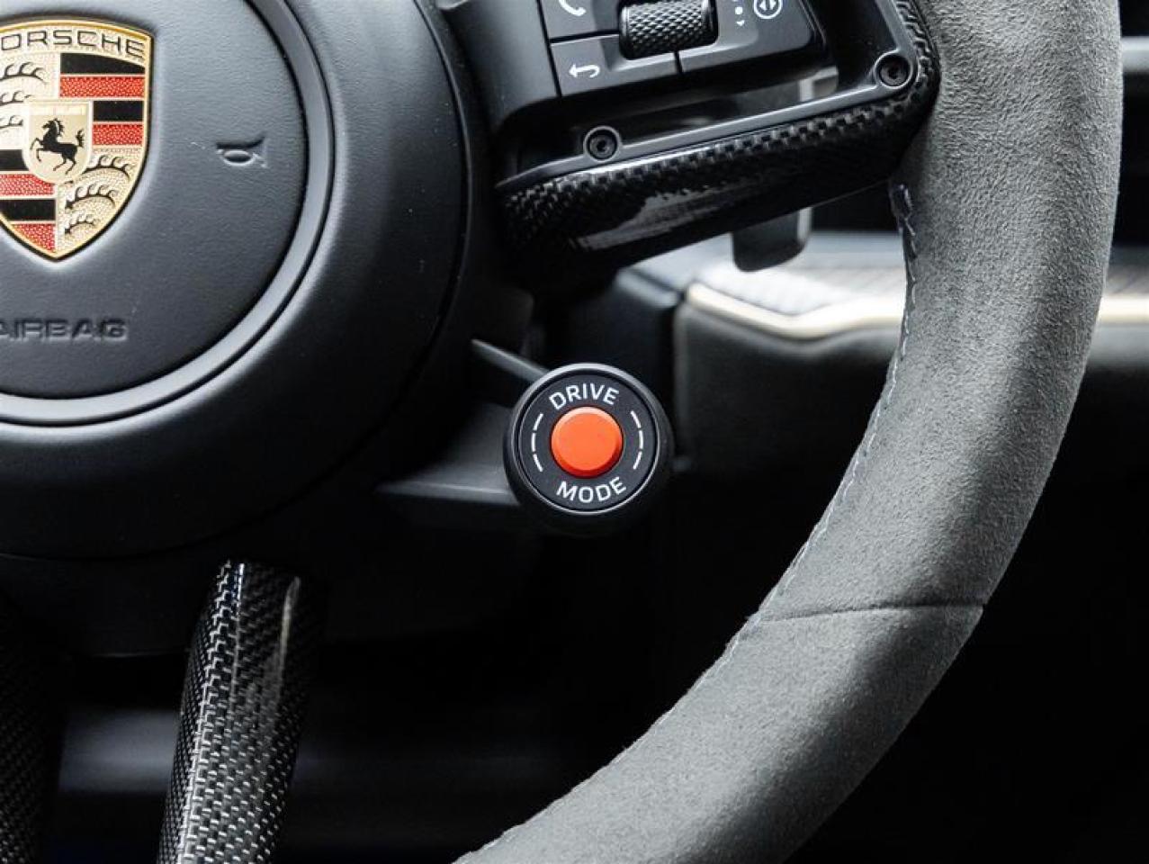 2024 Porsche Cayenne  Photo