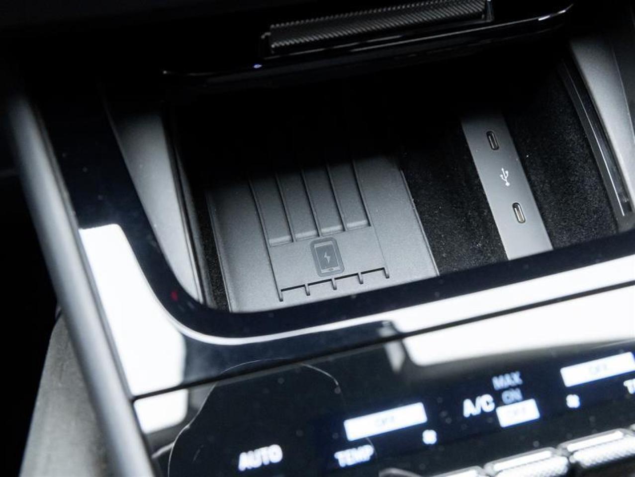 2024 Porsche Cayenne  Photo