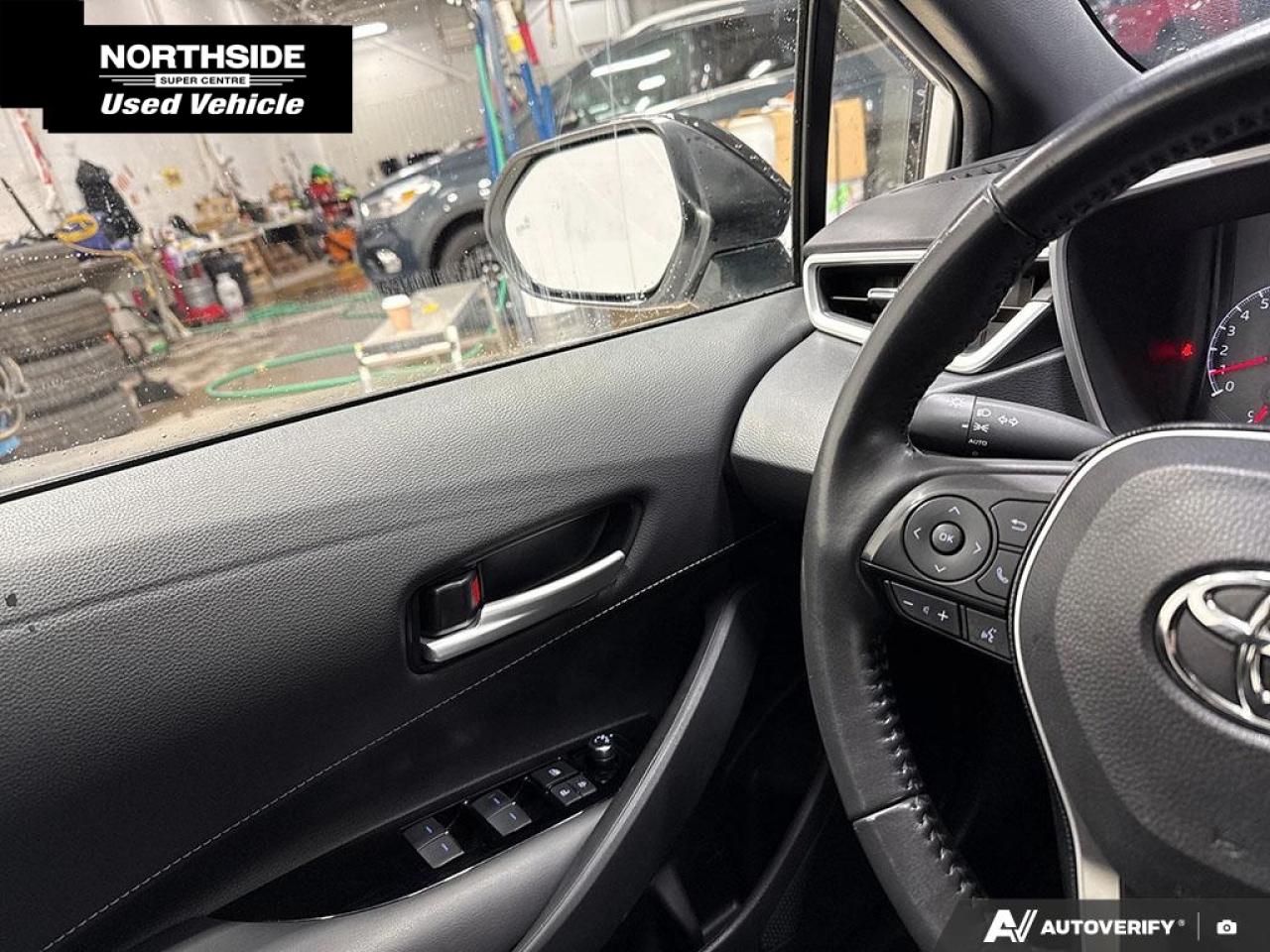 2021 Toyota Corolla Hatchback Base 5dr Photo