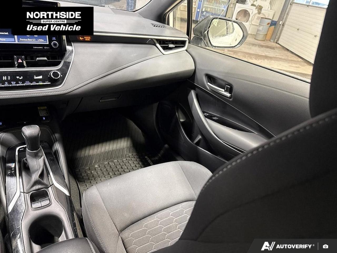 2021 Toyota Corolla Hatchback Base 5dr Photo