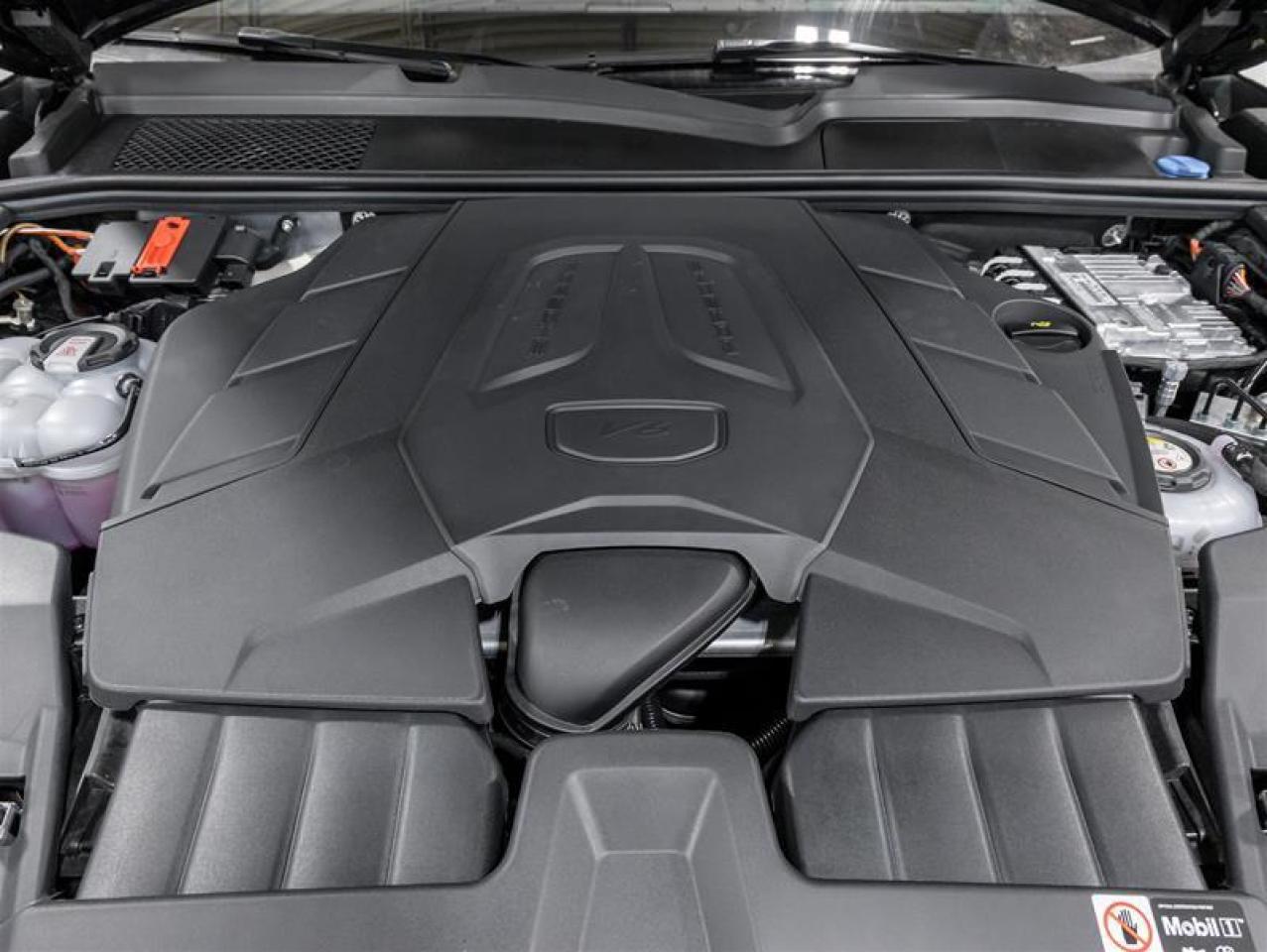 2025 Porsche Cayenne  Photo