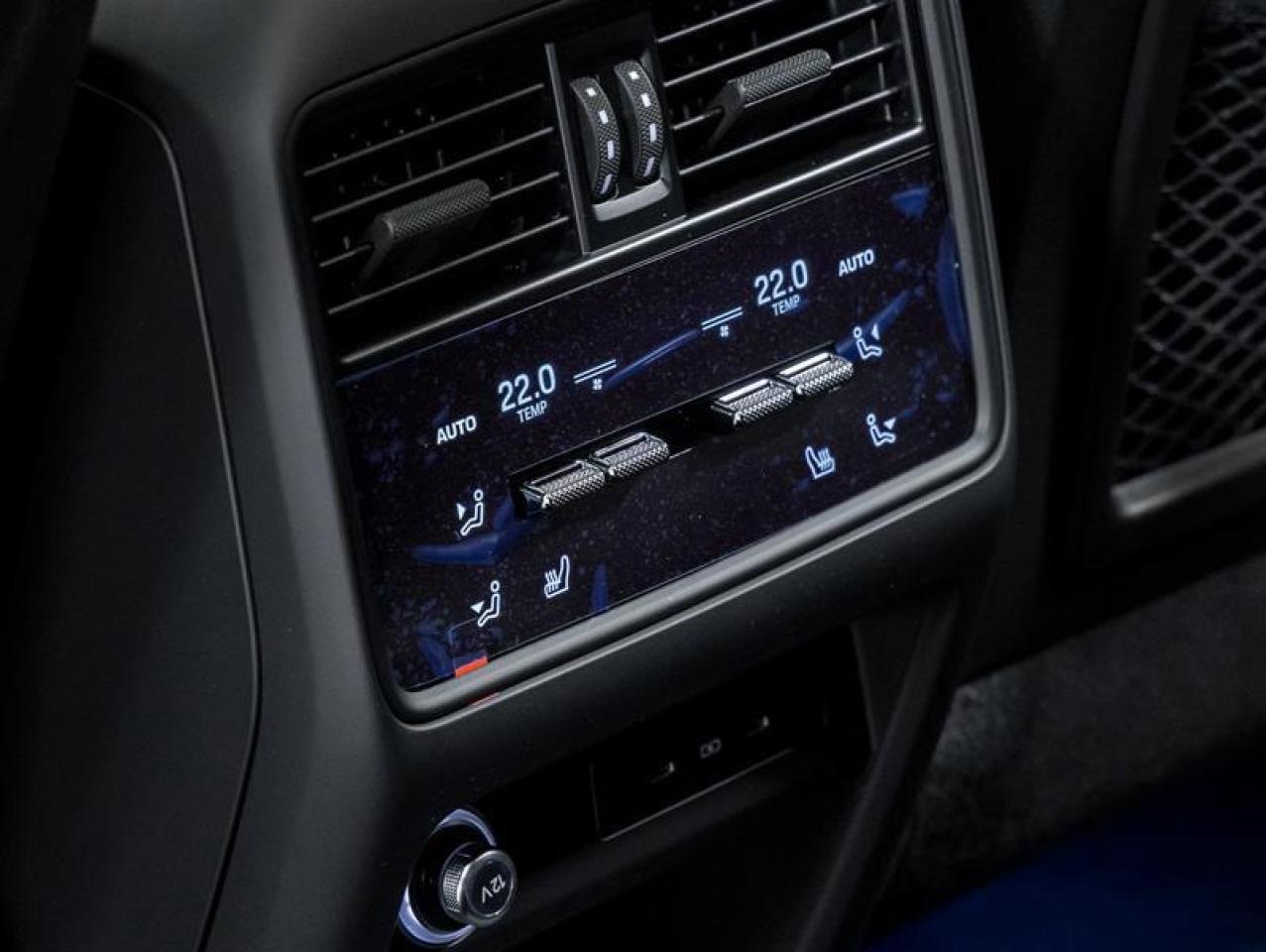 2025 Porsche Cayenne  Photo