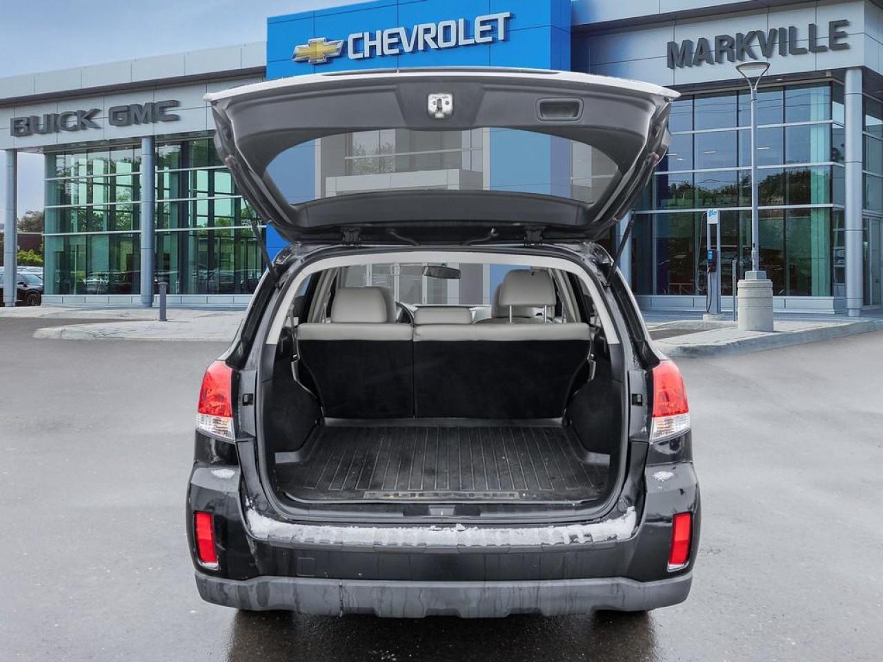 2011 Subaru Outback  Photo