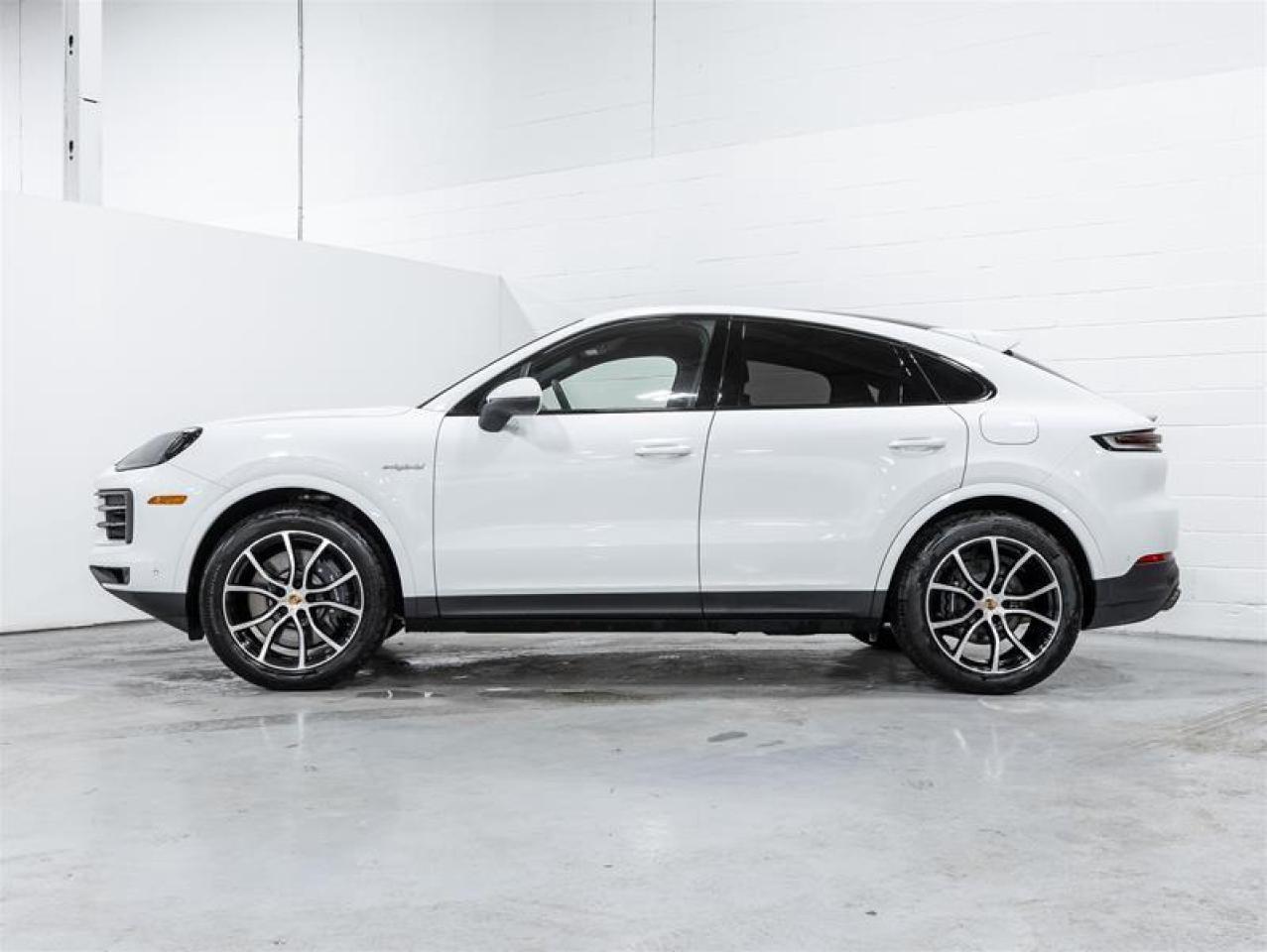 2025 Porsche Cayenne  Photo