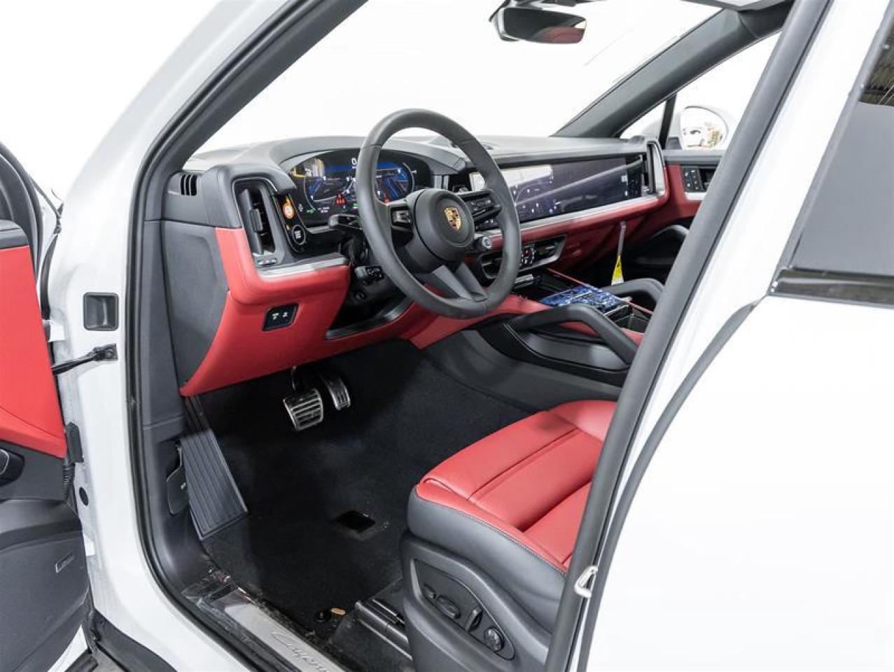 2025 Porsche Cayenne  Photo