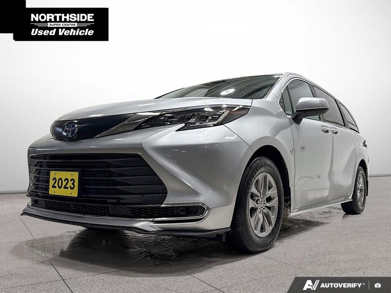 2023 Toyota Sienna XLE 8-Passenger 4dr Front-Wheel Drive Passenger Van Photo