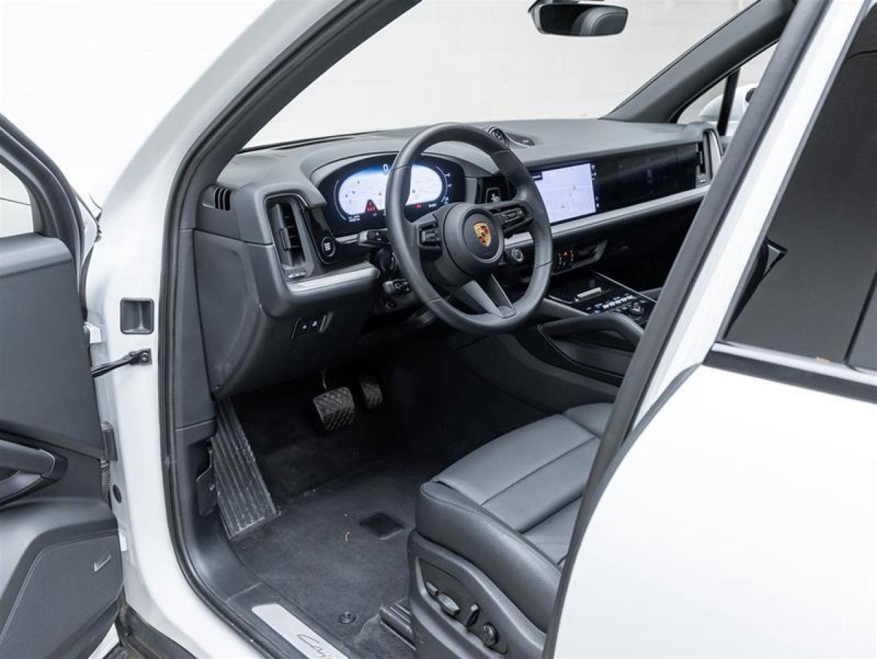 2024 Porsche Cayenne  Photo