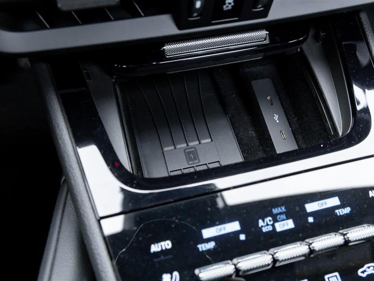 2024 Porsche Cayenne  Photo