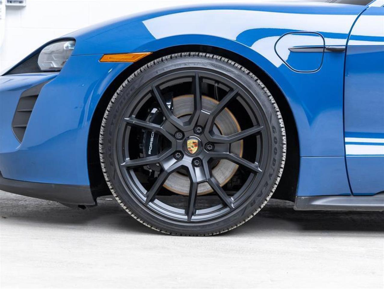 2023 Porsche Taycan  Photo