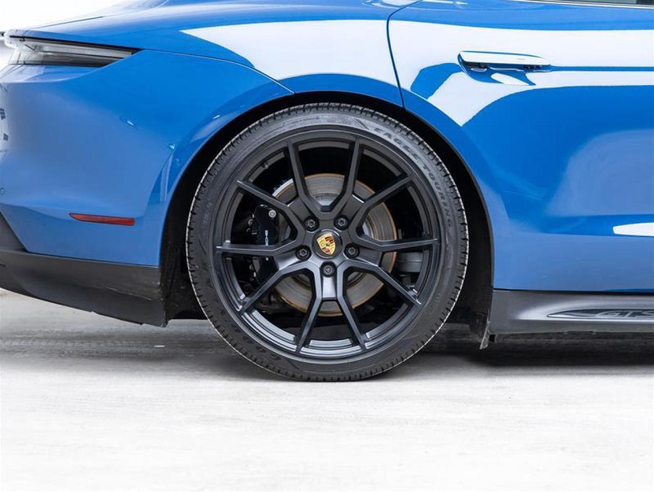 2023 Porsche Taycan  Photo