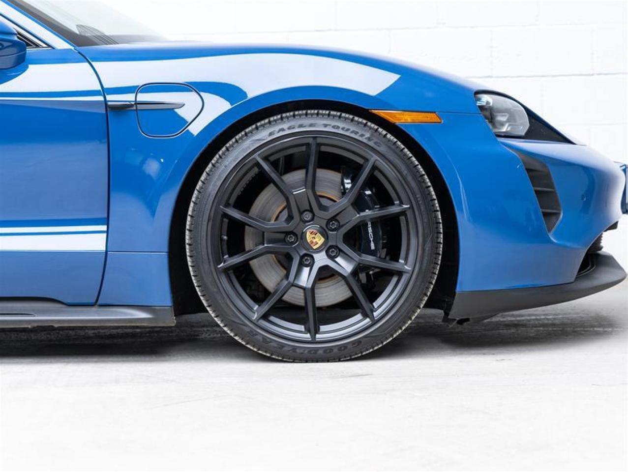 2023 Porsche Taycan  Photo