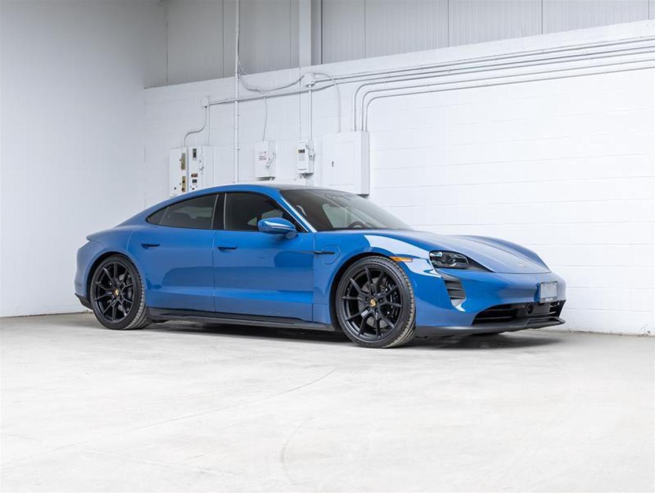 2023 Porsche Taycan  Photo