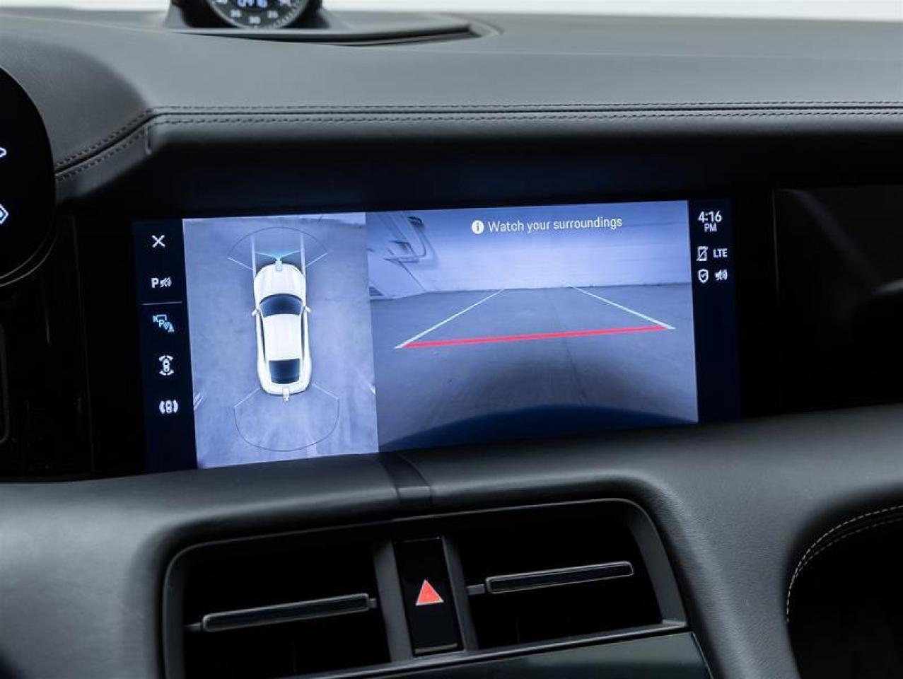 2023 Porsche Taycan  Photo