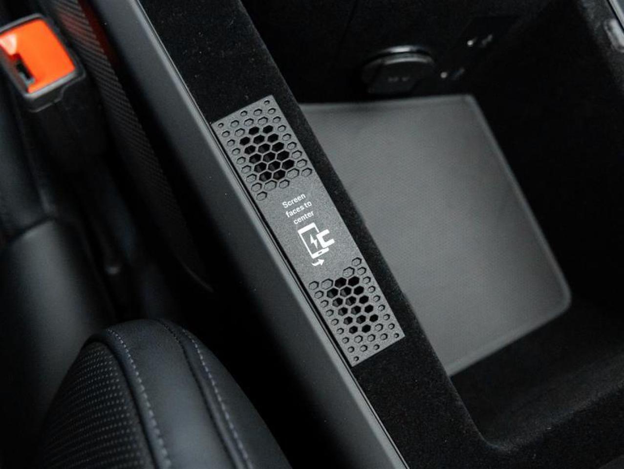 2023 Porsche Taycan  Photo