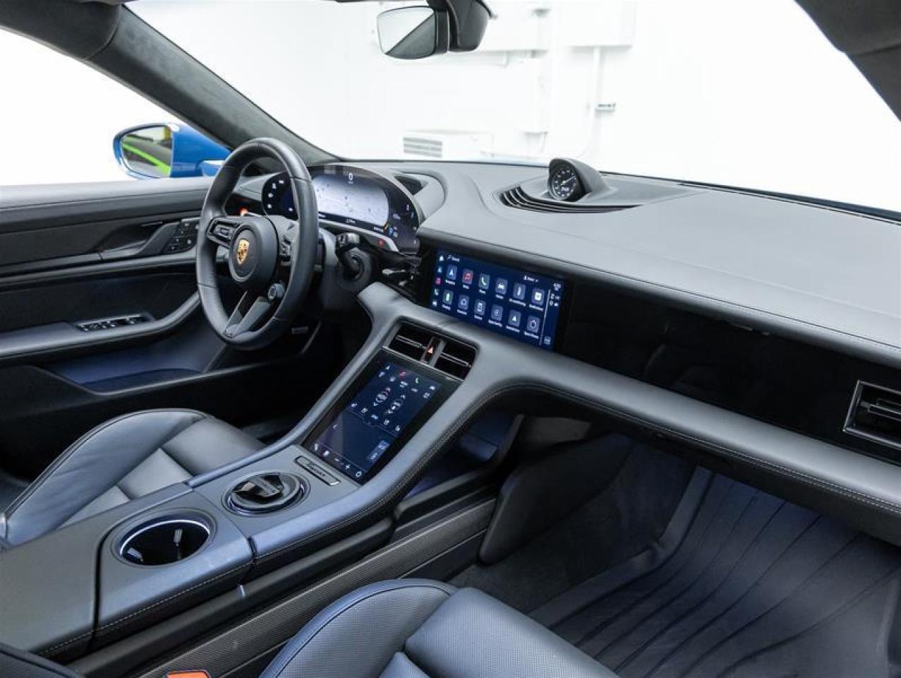 2023 Porsche Taycan  Photo