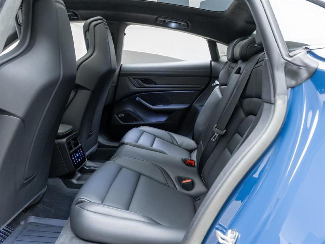 2023 Porsche Taycan  Photo