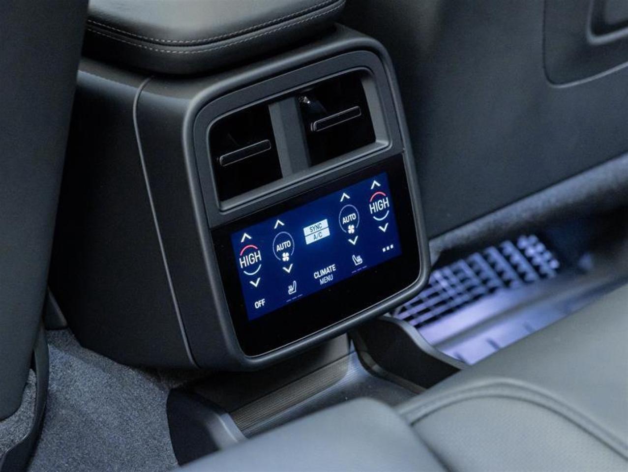 2023 Porsche Taycan  Photo