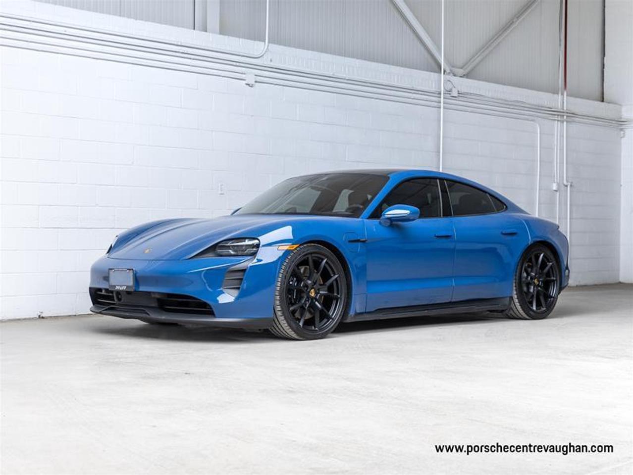 2023 Porsche Taycan  Photo0