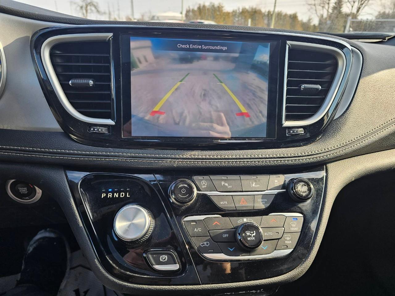 2024 Chrysler Pacifica Touring-L Front-Wheel Drive Passenger Van Photo