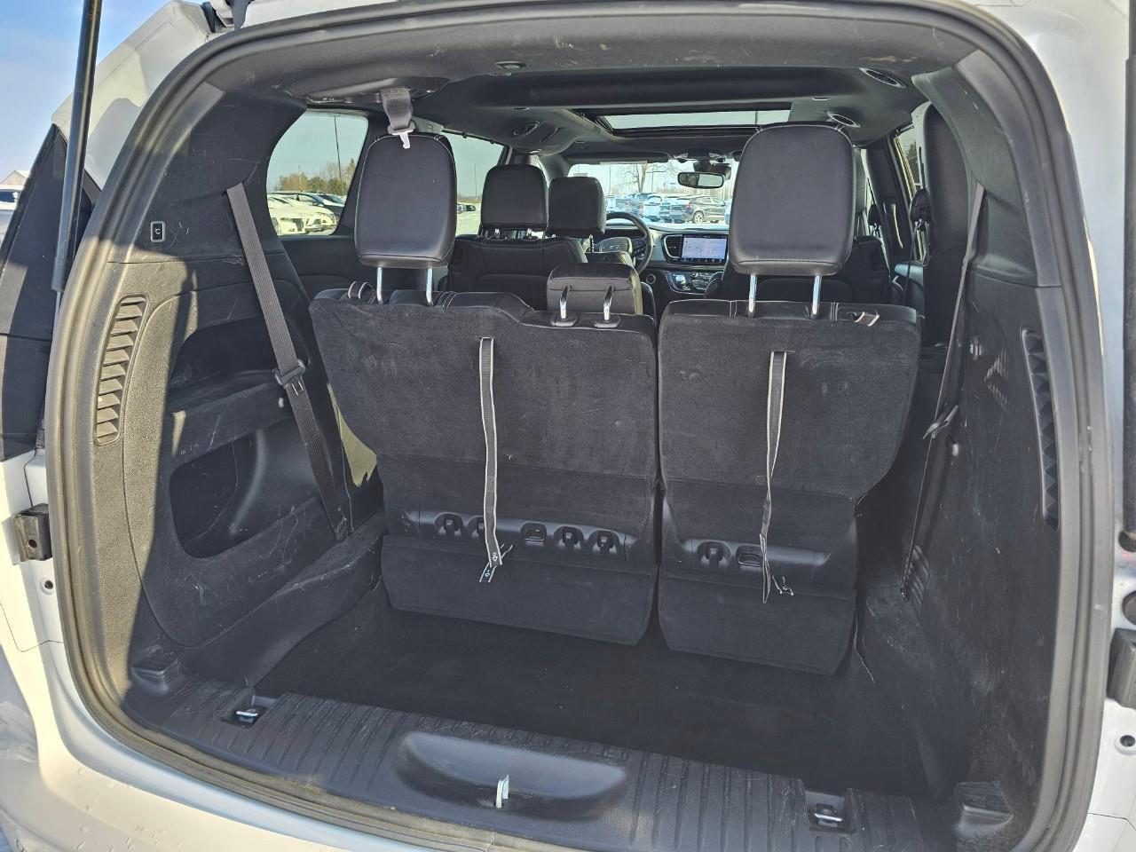 2024 Chrysler Pacifica Touring-L Front-Wheel Drive Passenger Van Photo